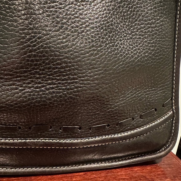 Brighton Vintage Black Leather Shoulder Bag - Picture 2 of 11